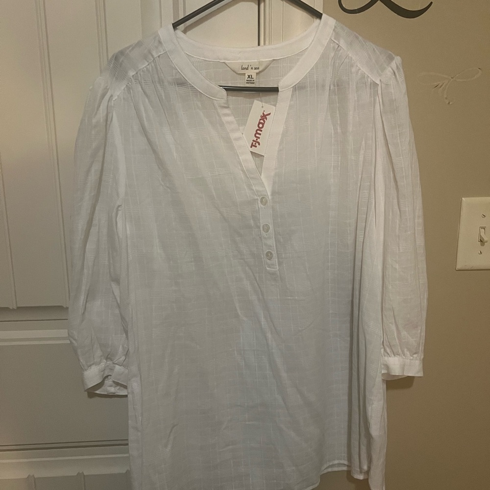 Ladies white cotton shirt